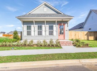 111 Appleton Ln, Youngsville, LA 70592