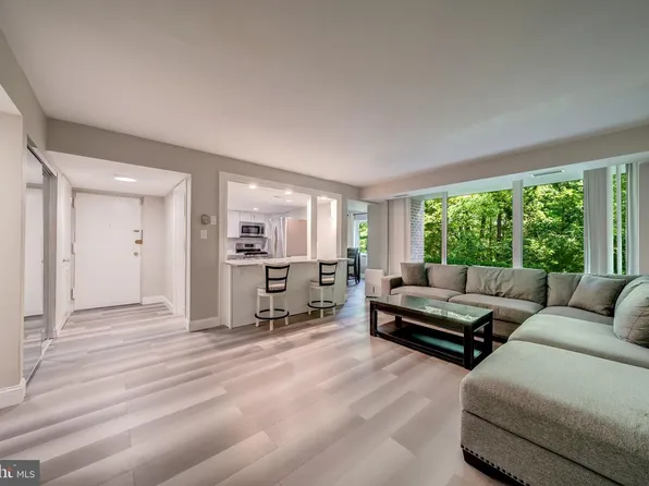 1429 Northgate Sq Unit 2A, Reston, VA 20190