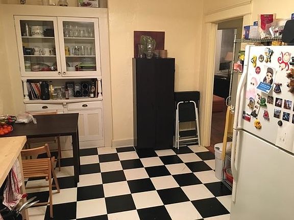 3rd image of 12 Oakwood St APT 10
