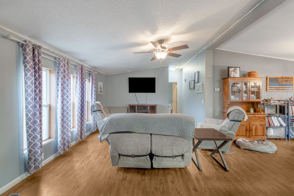 next background image