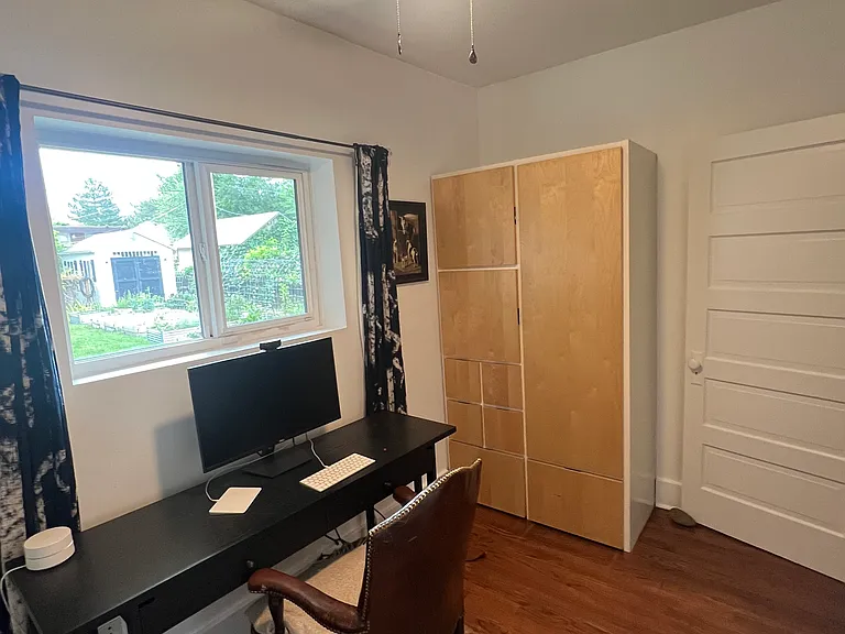 1725 S Lake St — Photo 11