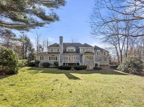 10 Ben Arthurs Way, Dover, MA 02030