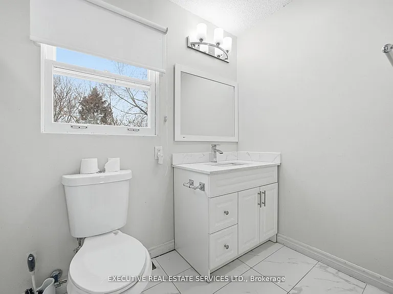 69 Lorraine Cres — Photo 27