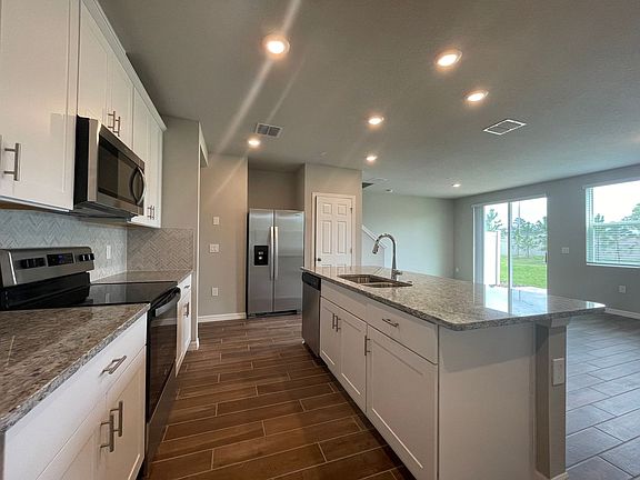 4th image of 2527 Sweet Viburnum Way