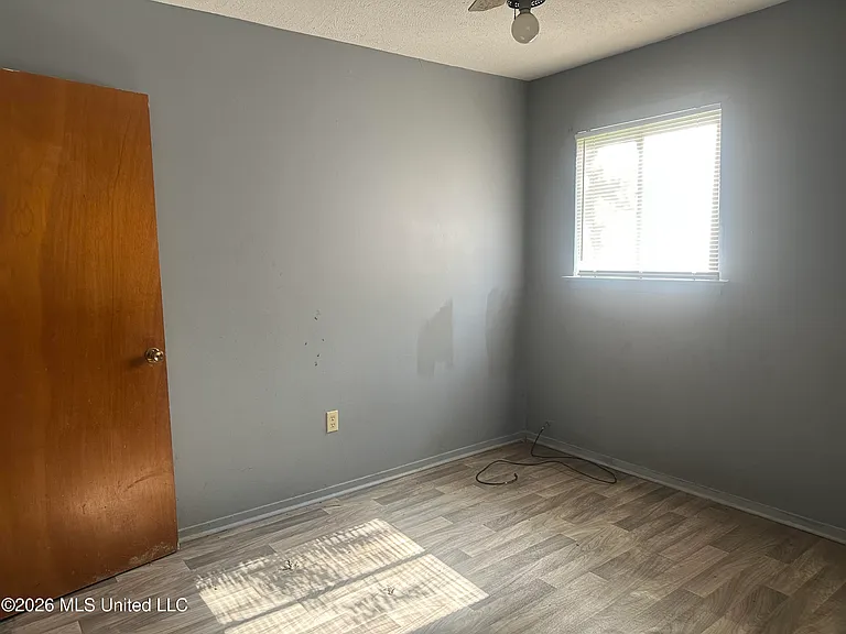 3655 Horton St — Photo 19