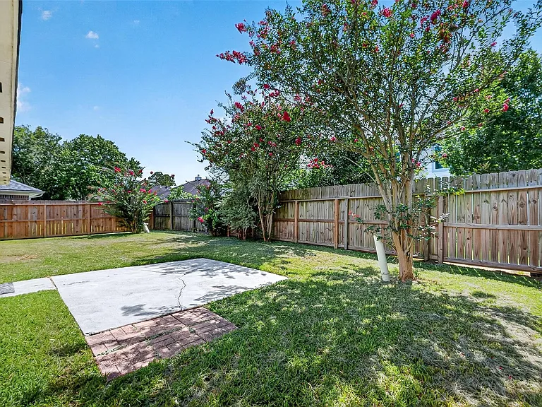 2902 Burgess Hill Ct — Photo 39