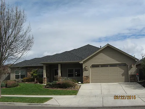 3713 Creek View Dr Photo 1