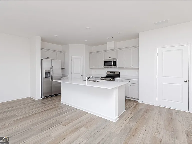 218 Hickory Ridge Trl — Photo 17