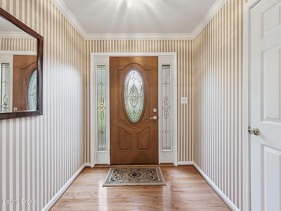 4th image of 1400 Charleston Way