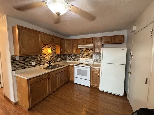 1642 Bainbridge St, 1642 Bainbridge St #28, La Crosse, WI 54603