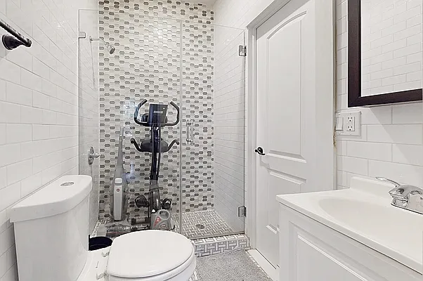Rented by 346 Realty Group LLC | media 3