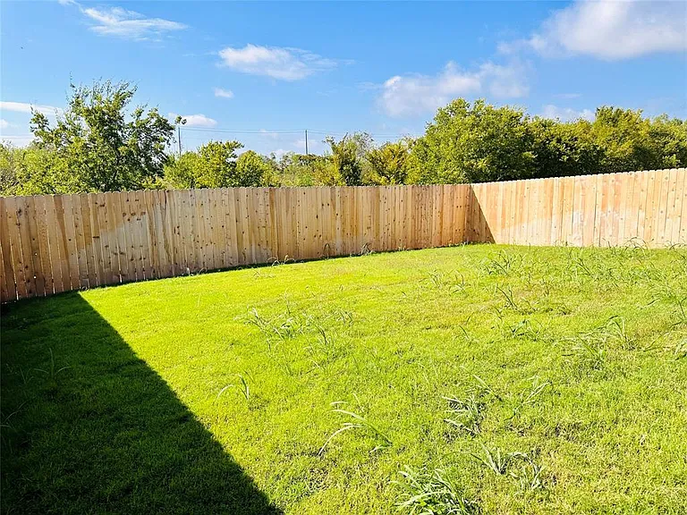 2525 Willkomen Way — Photo 13