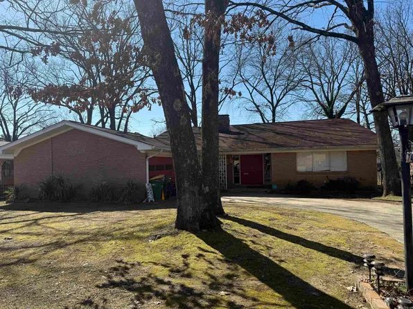 7409 Apache Rd, Little Rock, AR 72205