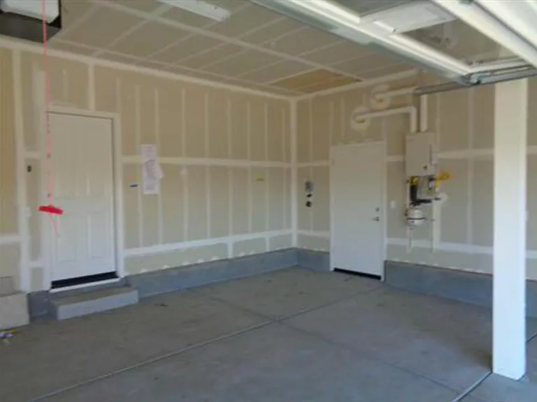 1053 S Burns Pl — Photo 11