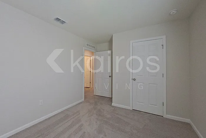 1802 Nebraska Loop — Photo 11