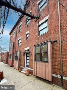 505 S 10th St APT C, Philadelphia, PA, 19147