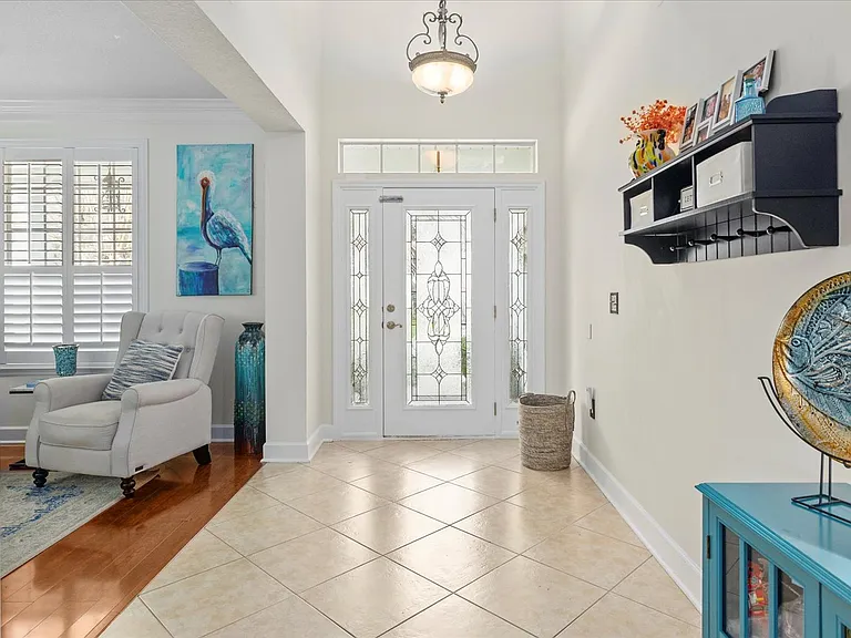 1687 Majestic View Ln — Photo 21