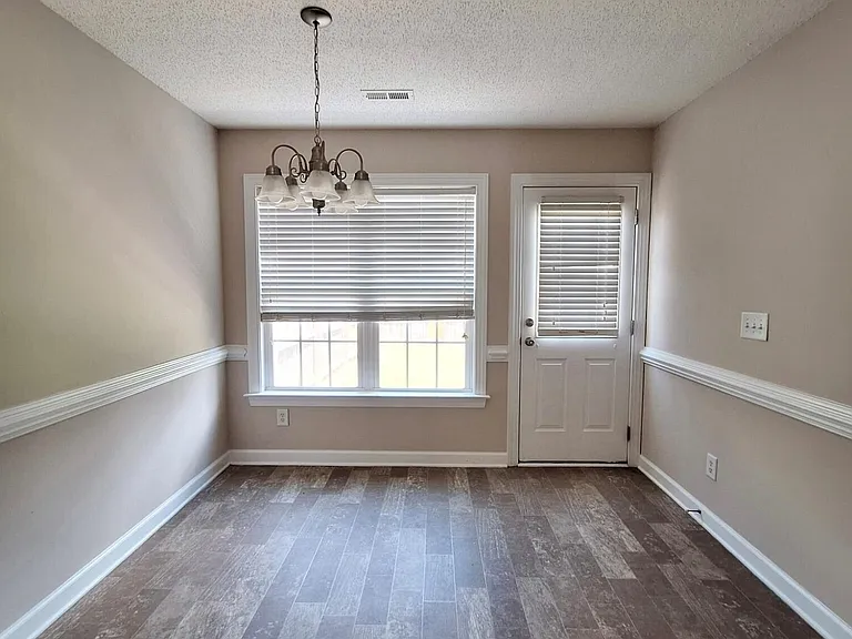 1205 Price Dr #B — Photo 7