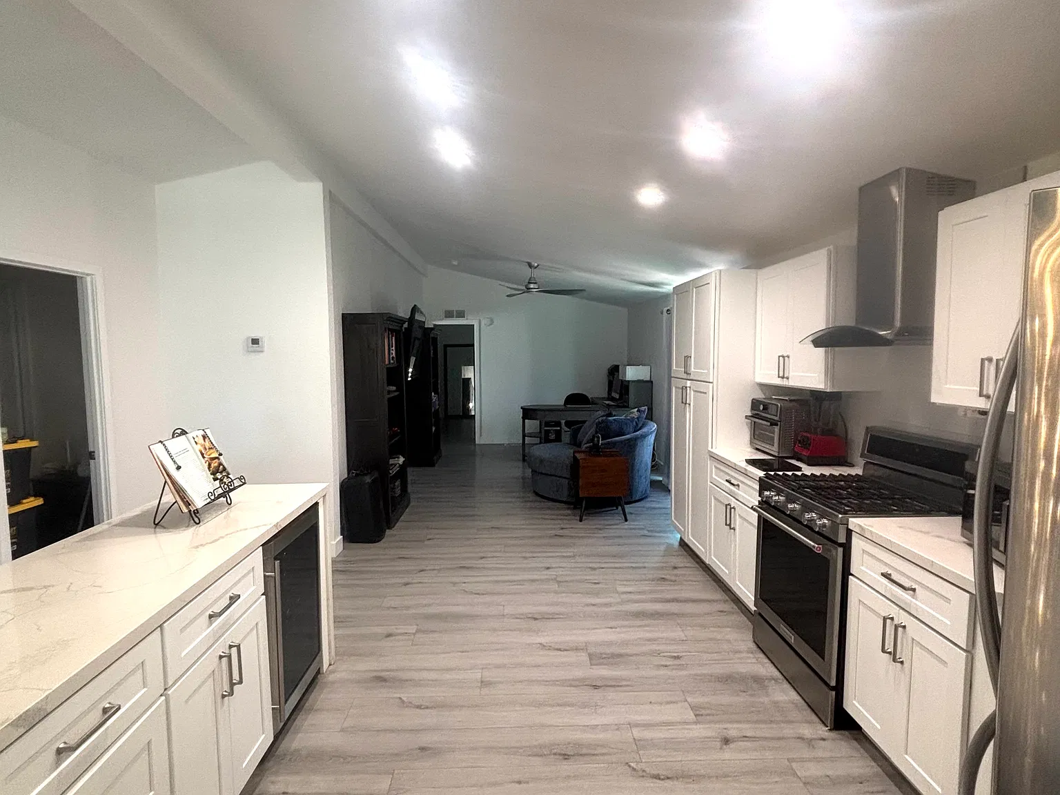 2 bed, 1440 sqft, $3,500 — Photo 2
