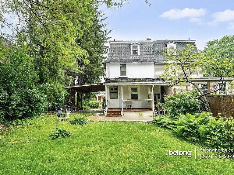 732 Buck Ln — Photo 2