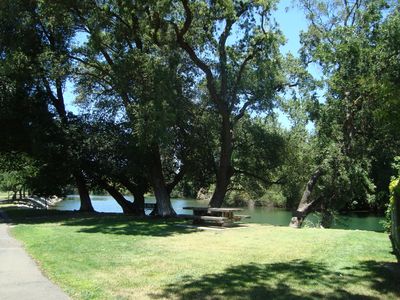 215 Mokelumne River Dr, Lodi, CA, 95240