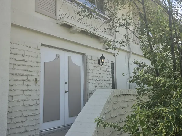 2930 W 235th St APT 7, Torrance, CA 90505