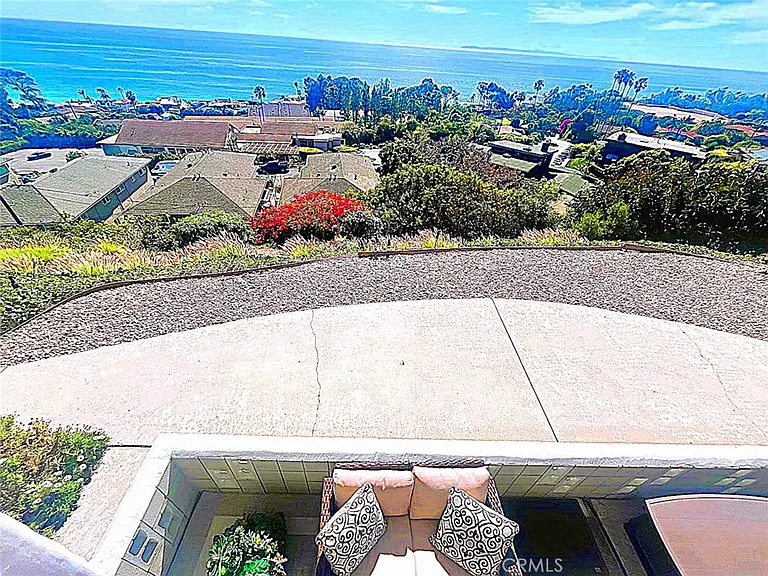 21702 Ocean Vista Dr #B — Photo 6