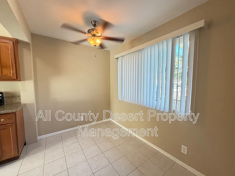 69180 Victoria Dr #8 — Photo 8