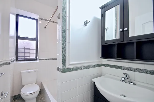 Rented by Compass | media 18