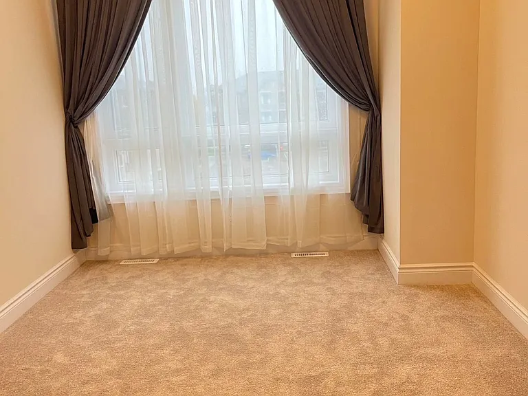 251 Tennant Cir — Photo 17