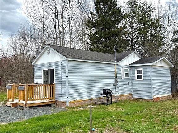 2nd image of 136 Old Ferry Rd