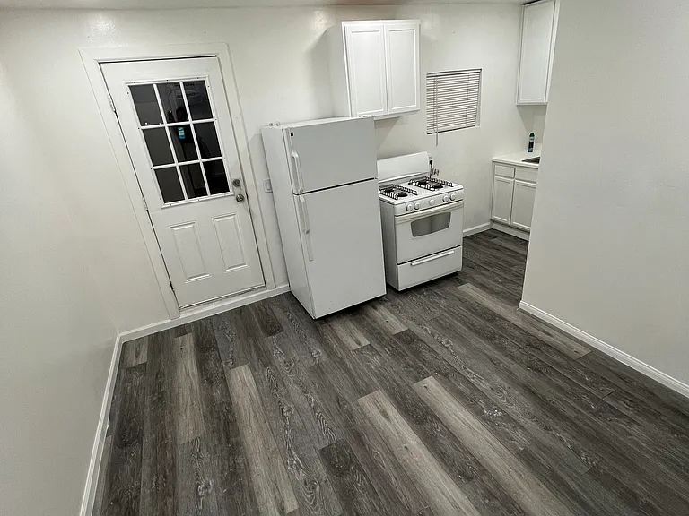 4756 N Acacia Ave #3 — Photo 1