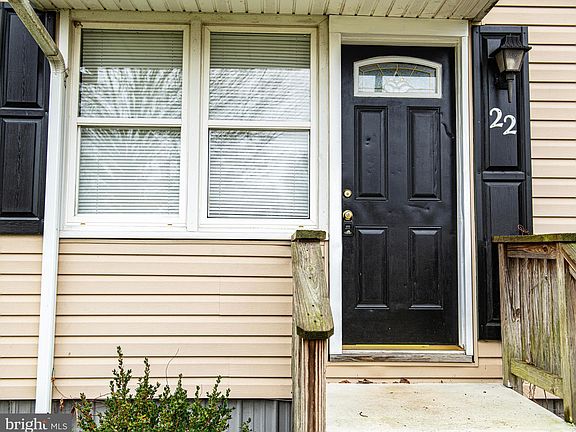 5th image of 22 Chesapeake Ct