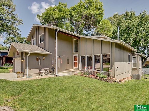 2nd image of 805 Vannornam Dr