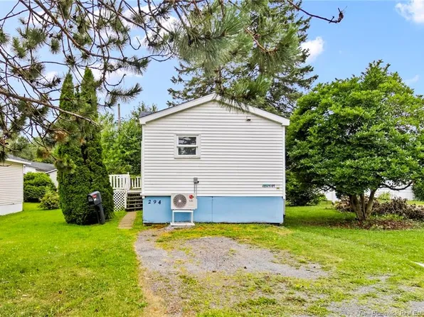 294 Magnolia Ln, Fredericton, NB E3B 7P4