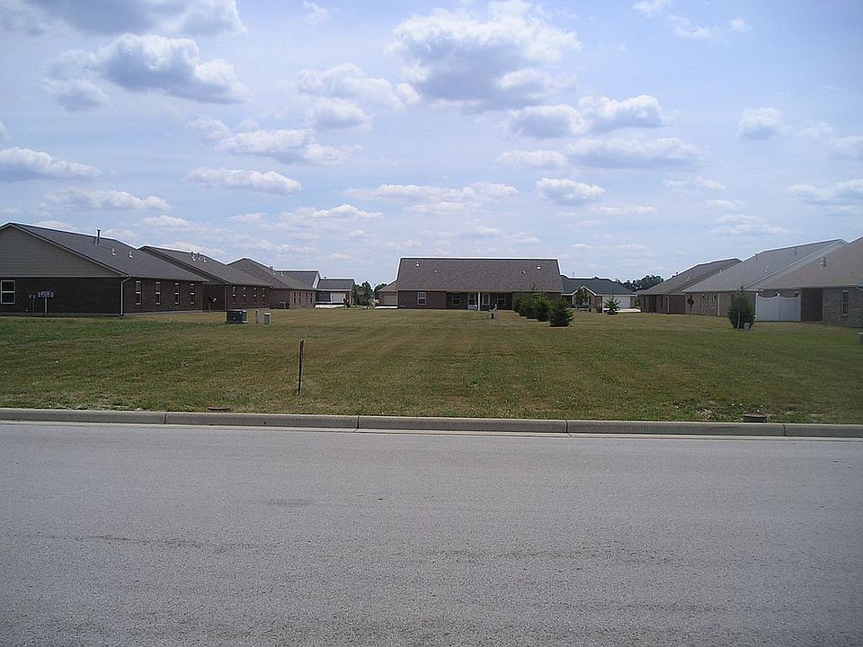 2nd image of 17 Chippewa Ct