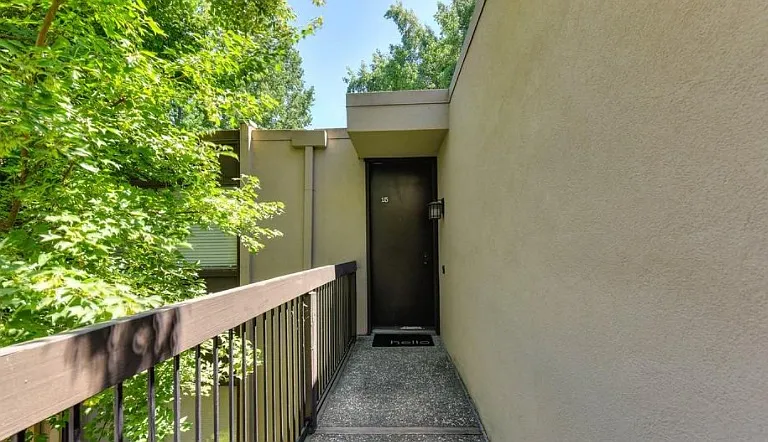 2203 Woodside Ln #15 — Photo 1