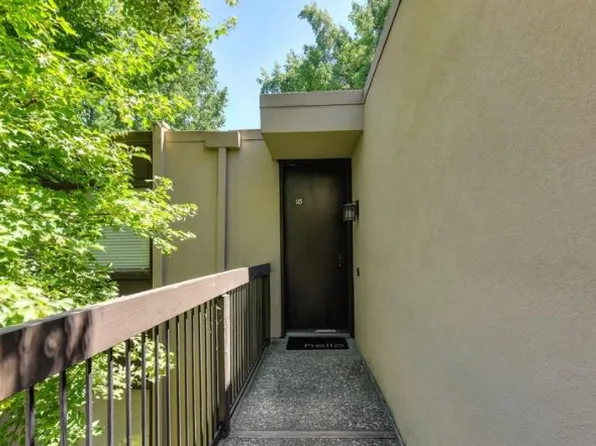2203 Woodside Ln Unit 15, Sacramento, CA 95825