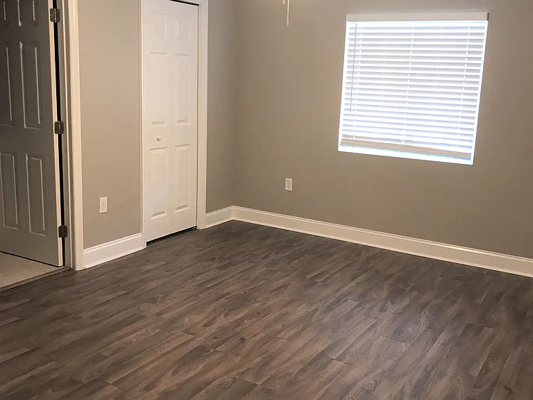 2402 Chestnut Woods Dr #1 — Photo 7