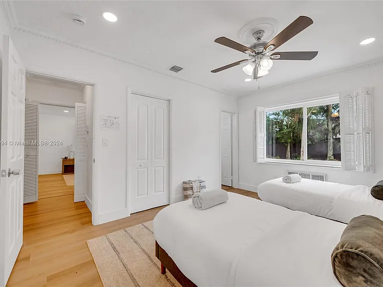 630 NE 117th St — Photo 56