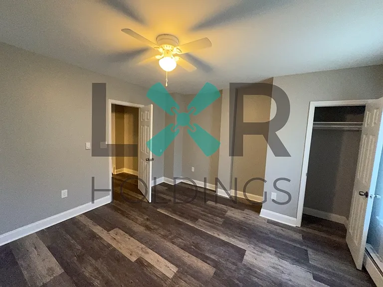 17 E Elm St #1 — Photo 7