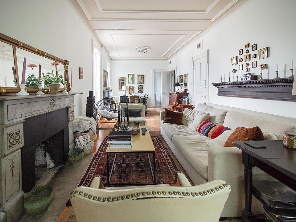 1st image of 2016 N Bissell St APT 2