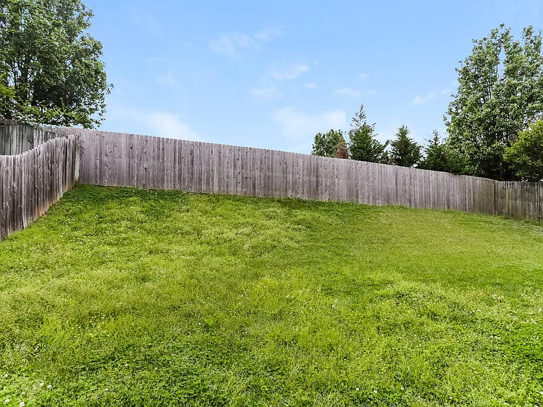 1142 Red Fern Cir W — Photo 17