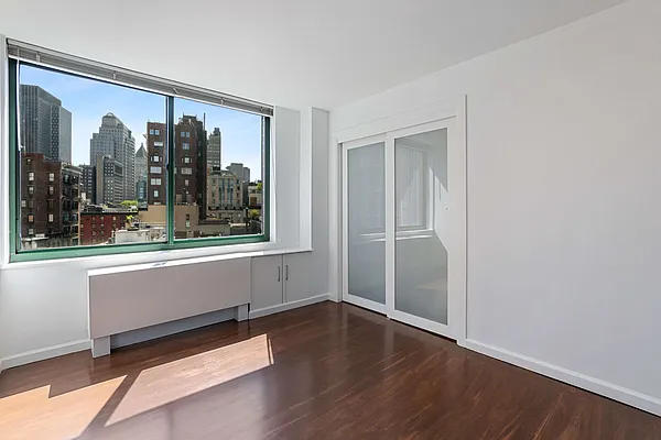 Rented by Compass | media 73