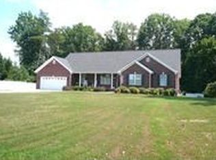 700 Salem Church Rd, Reidsville, NC 27320