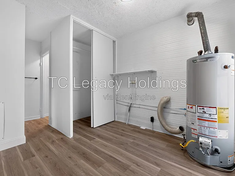 890 Traction St — Photo 33