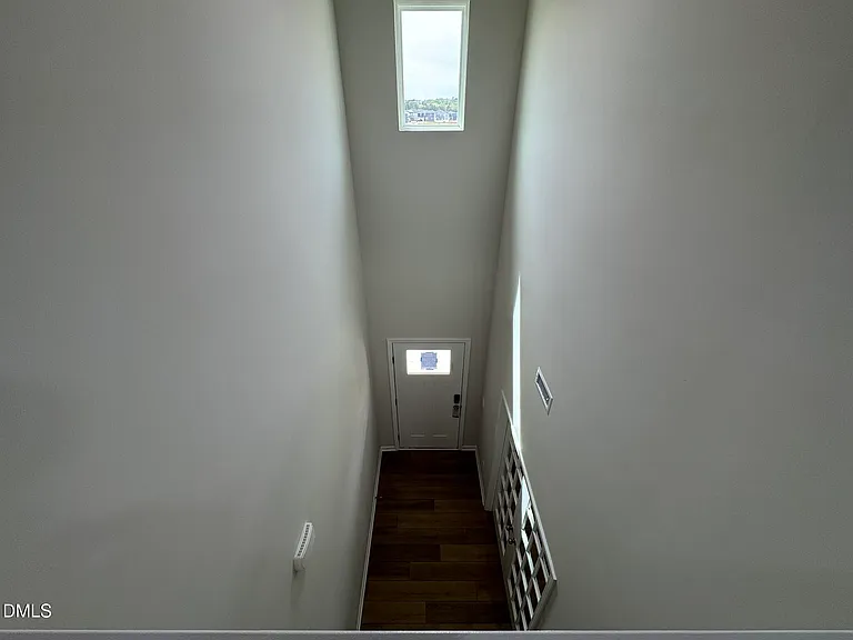 101 Klamath Dr — Photo 30