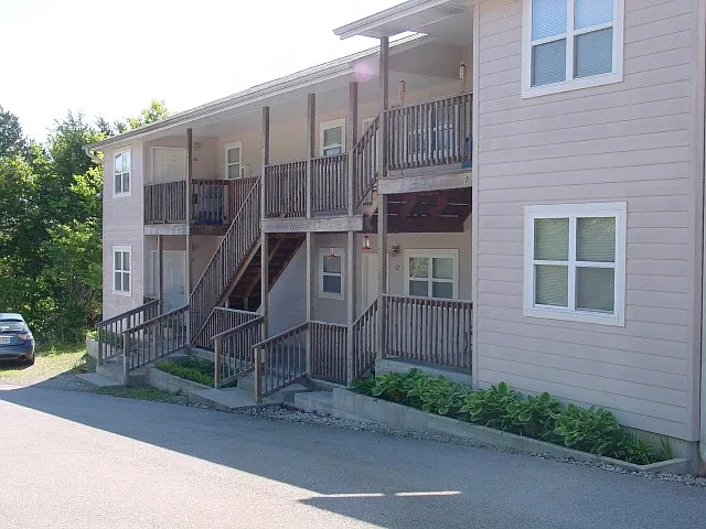 Deer Run Apartments — Photo 8
