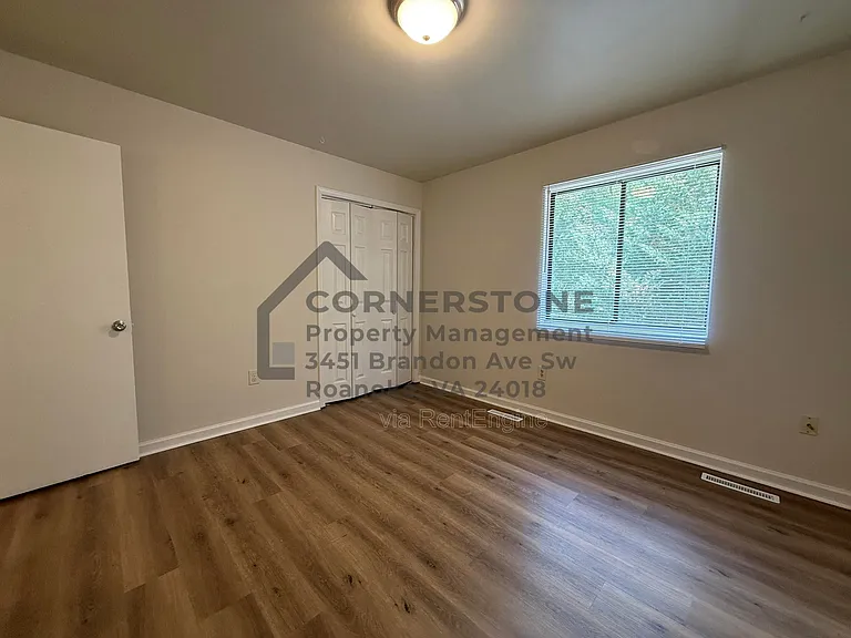 106 Lee Ave NE #3 — Photo 11