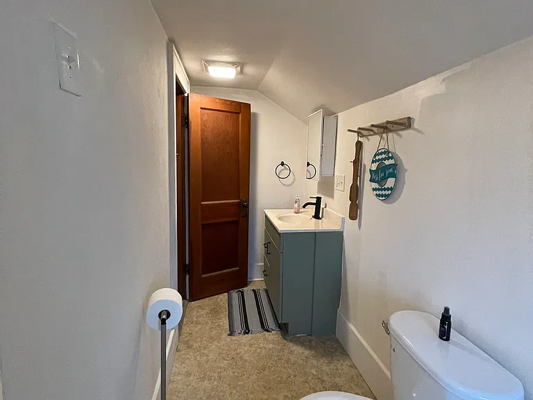 320 Wilson Ave — Photo 28